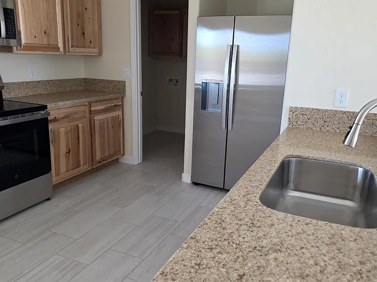14881 S Patagonia Rd — Photo 2