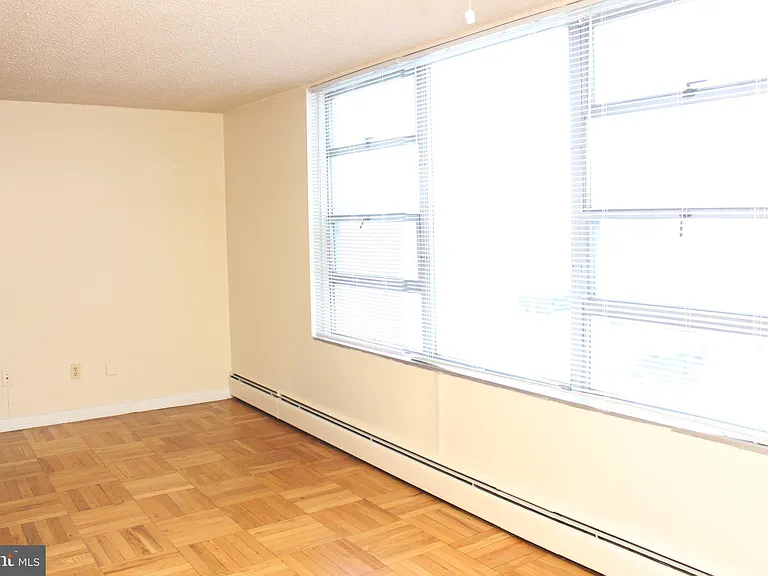1030 E Lancaster Ave #111 — Photo 10