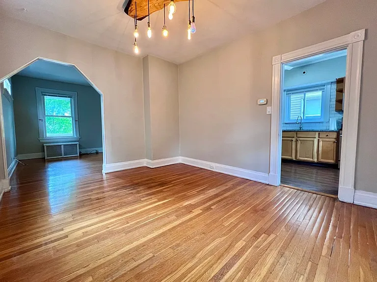2869 Markbreit Ave — Photo 4