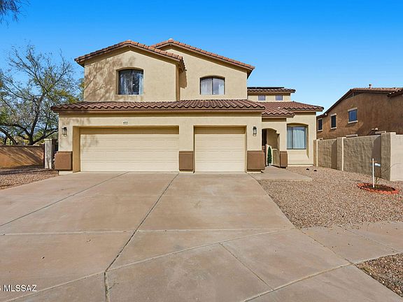 3rd image of 489 E Placita Boton
