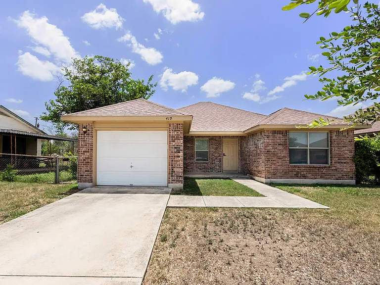 419 Susanwood Dr — Photo 9