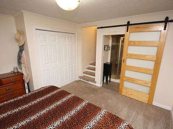 2nd image of 54 Leitch Dr