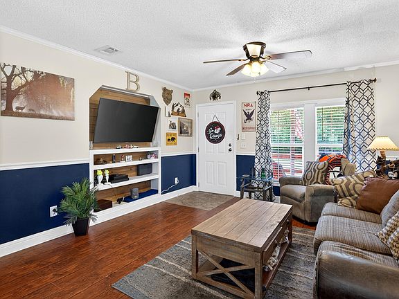 3rd image of 108 Townsel Rd
