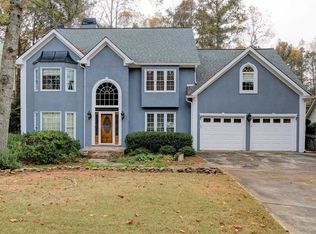 5555 Fallsbrook Trce NW, Acworth, GA 30101