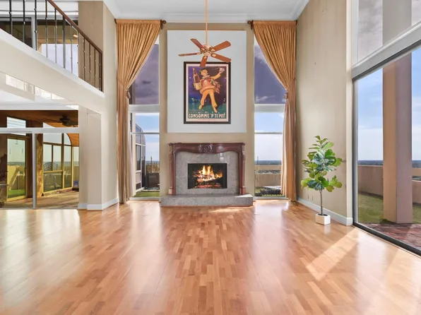 14655 Champion Forest Dr APT 1802, Houston, TX 77069