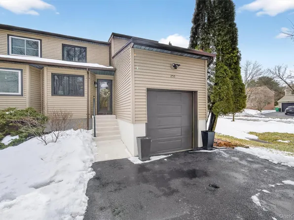 255 Sterling Place, Highland, NY 12528