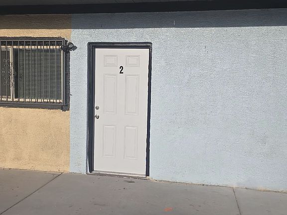 4th image of 2227 Stewart Ave #2