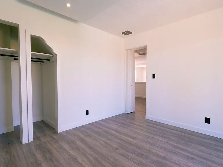321 Cornell Dr — Photo 16
