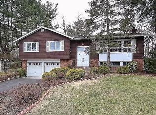 6 Hickory Rd, Briarcliff Manor, NY 10510