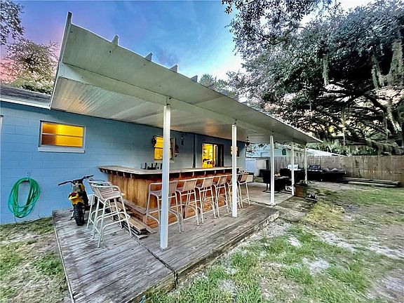 3rd image of 3622 King Dr