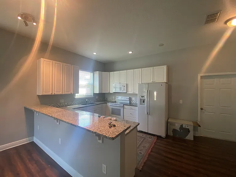 5375 Sunrise Blvd — Photo 3