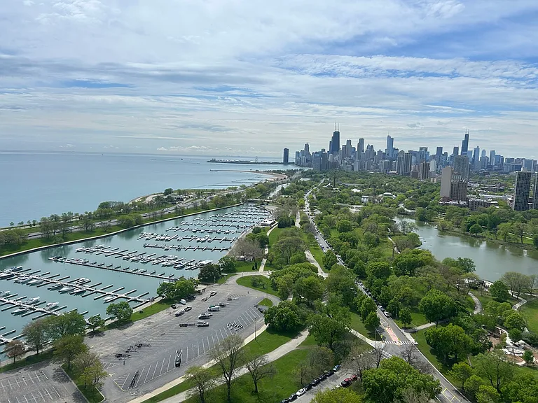 2800 N Lake Shore Dr #3814-3816 — Photo 3