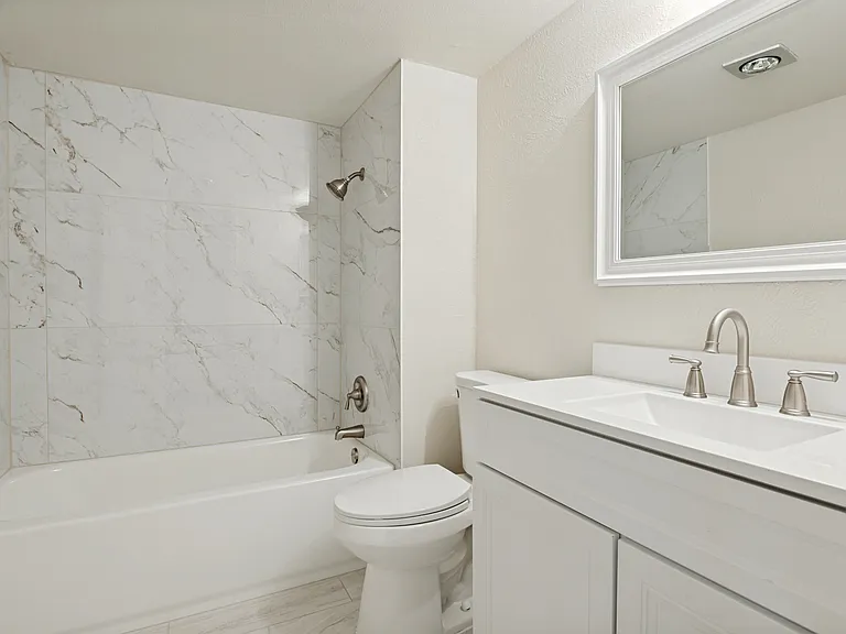2nd bathroom