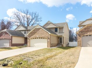 6040 Biddle St, Romulus, MI 48174