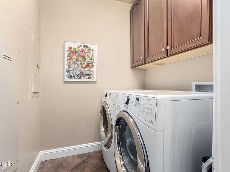 3801 N Goldwater Blvd #G201 — Photo 41