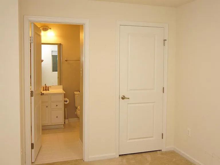 4550 Tinder Box Cir — Photo 35