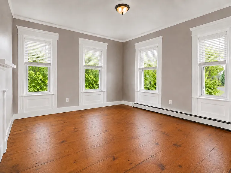 118 Court St #1 — Photo 17