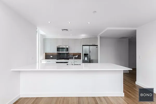 Rented by Bond New York | media 57