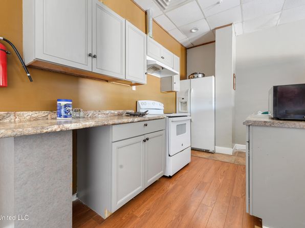 gulfport-mississippi-246859807 picture