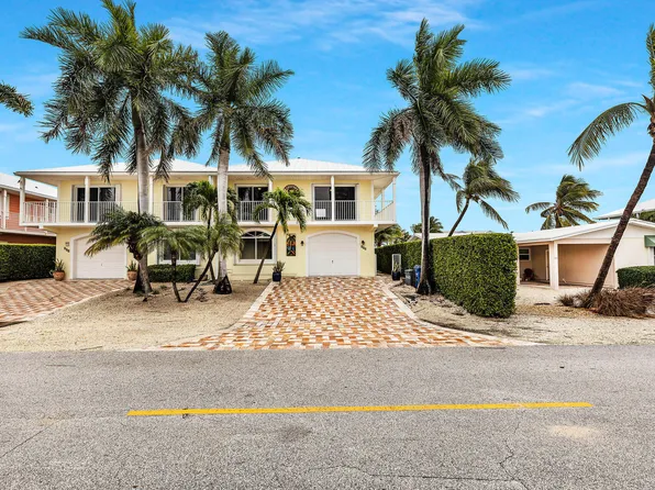 540 9th St, Key Colony Beach, FL 33051