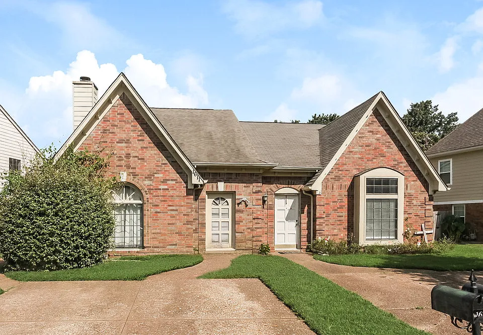 1611 Oaken Bucket Dr