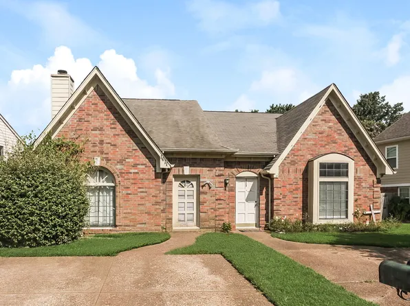 1611 Oaken Bucket Dr, Cordova, TN 38016