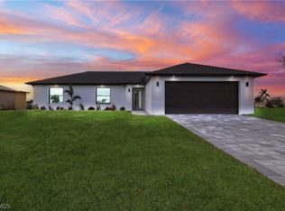 1923 NE 33rd St, Cape Coral, FL 33909