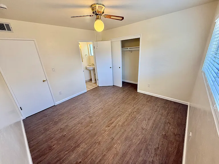 412 Washington Ave — Photo 14