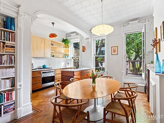 4th image of 438 7th St #1