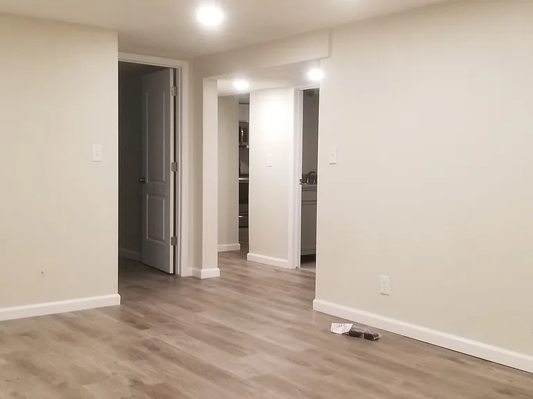 4445 S 3420 W — Photo 3