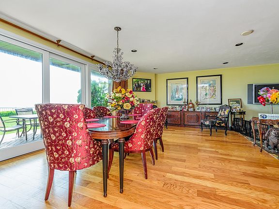5th image of 1685 Ocean Blvd