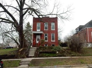 6335 Ridge Ave, Saint Louis, MO 63133