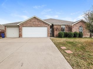 548 Bretts Way, Burleson, TX 76028