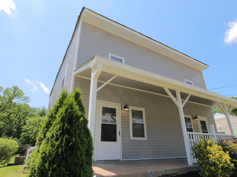 1st image of 1206 Keller Ave #B