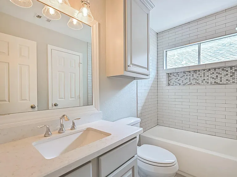 16022 Diamond Rock Dr — Photo 30