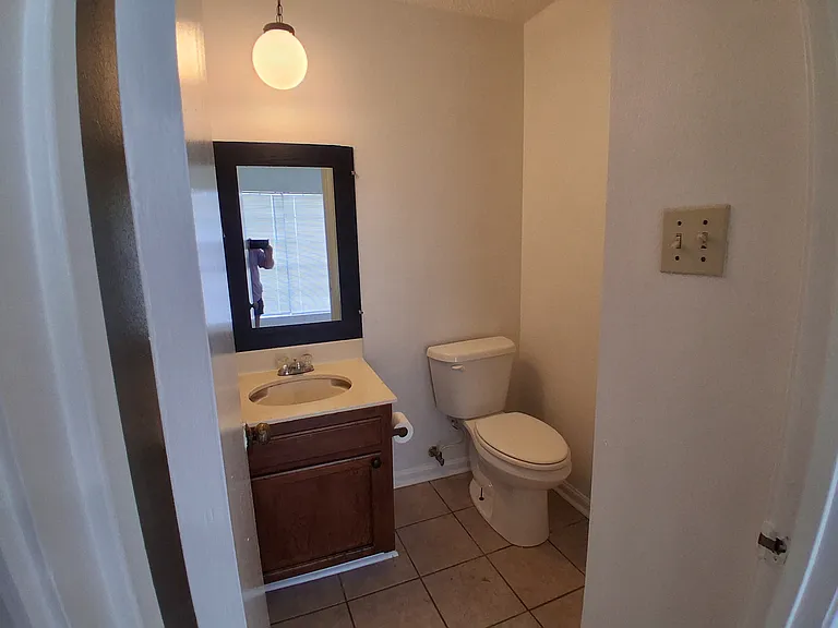 116 Oak Ridge Ave #D — Photo 8