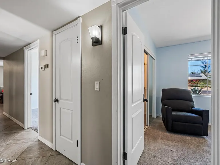 707 E Encanto Dr — Photo 28
