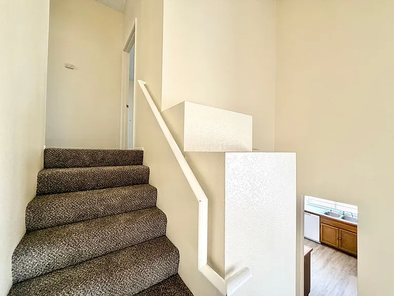 541 Ocean Ave — Photo 16