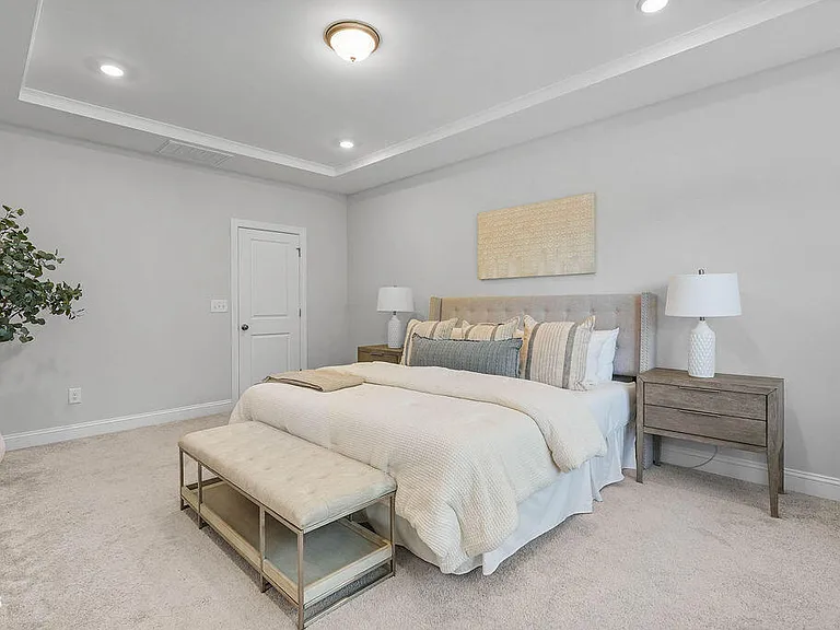 1809 Delaney Hills Ln — Photo 34