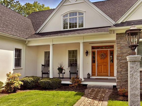 2nd image of 8 Lakewoods Dr