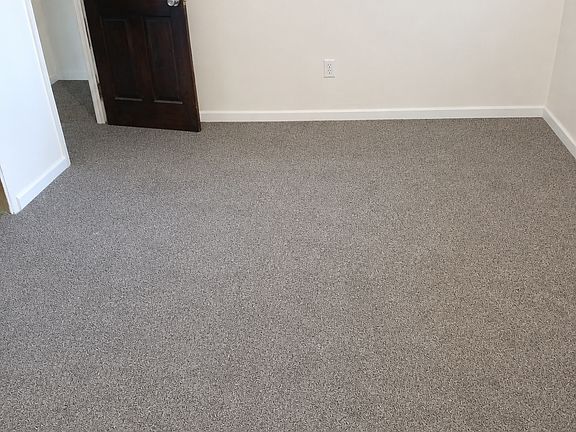 5th image of 1324 Blairwood Ave