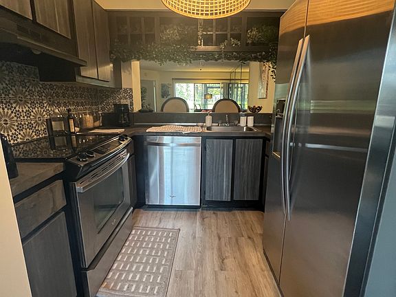 5th image of 5533 Courtyard Dr #5533