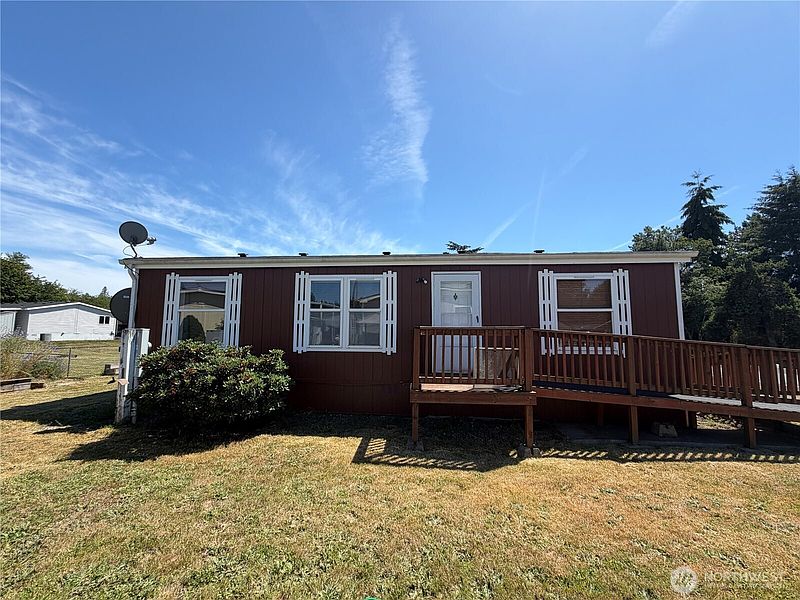4th image of 222 Maple Avenue NW #35