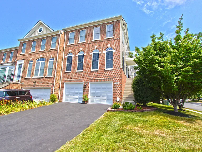 4083 Walnut Cove Cir — Photo 1