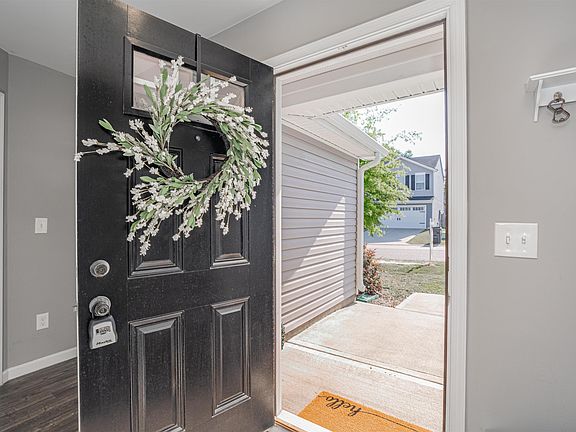 4th image of 922 Sequoia Dr