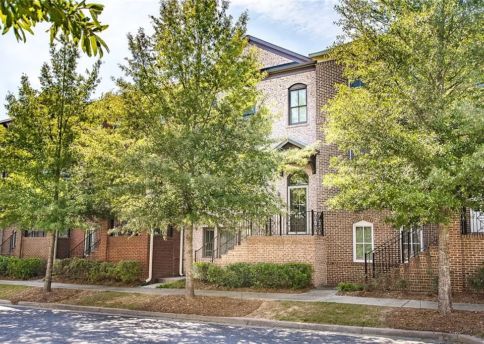 528 Twinrose Way