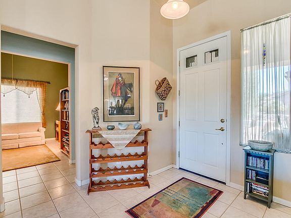 3rd image of 953 N Glen Canyon Ct