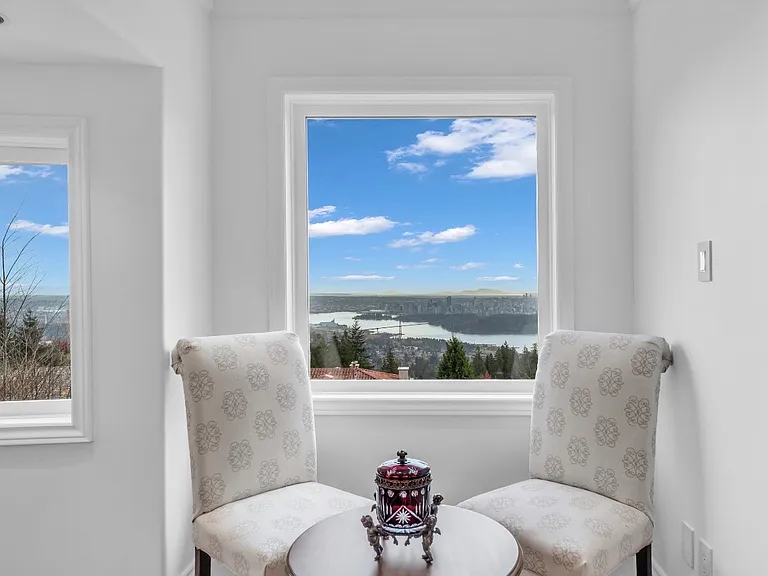 1525 Errigal Pl — Photo 2