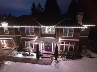 11168 SW Lynnridge Ave, Portland, OR 97225