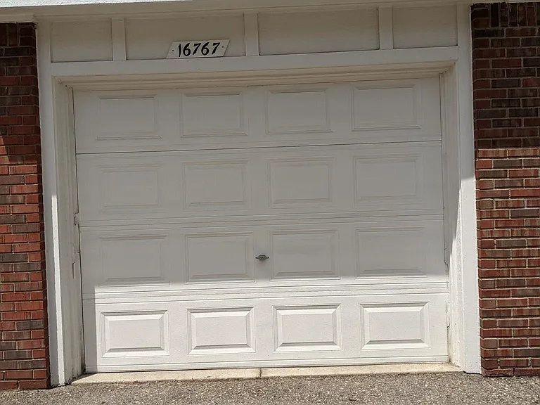 16767 Carriage Way — Photo 31